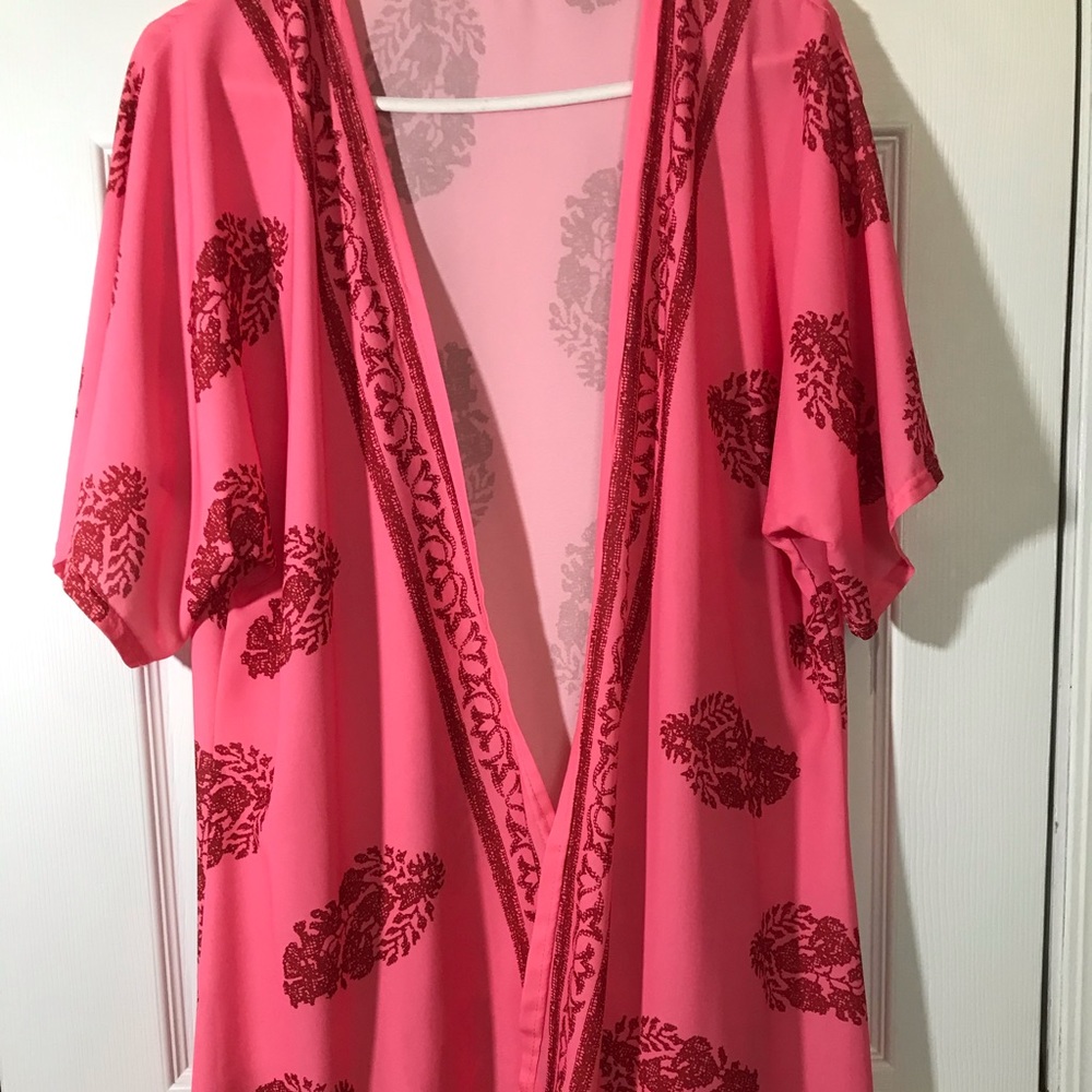 Kimono pink and burgundy size Medium high low cover